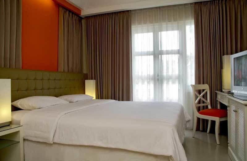 Ciputra Golf, Club & Hotel Surabaya Eksteriør bilde